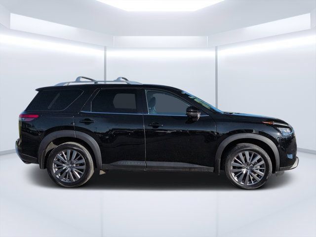 Used 2025 Nissan Pathfinder SL w/ SL Premium Package AWD/4WD image 2