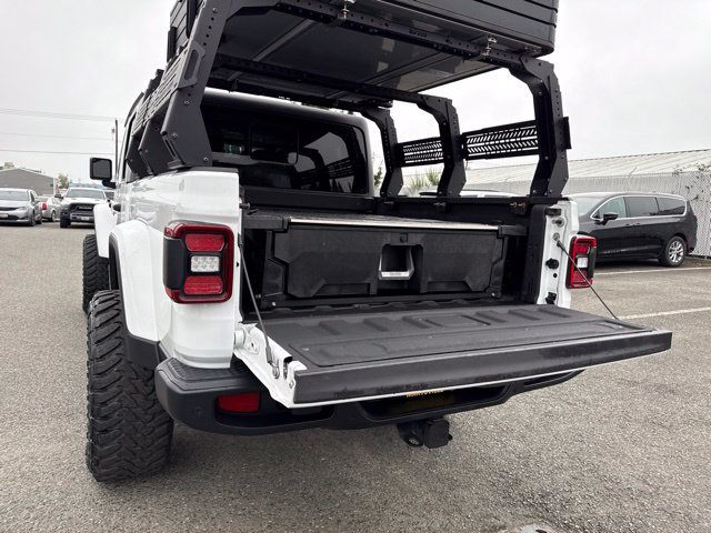 Used 2020 Jeep Gladiator Overland AWD/4WD image 14