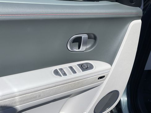 Certified 2024 Hyundai Ioniq 5 Limited RWD image 17