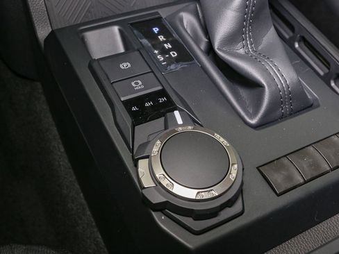 New 2026 Toyota Tacoma SR AWD/4WD image 18