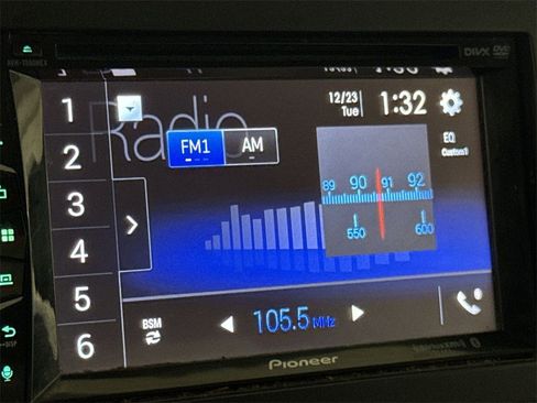 Used 2011 Chevrolet Silverado 3500 LT w/ Interior Plus Package image 13