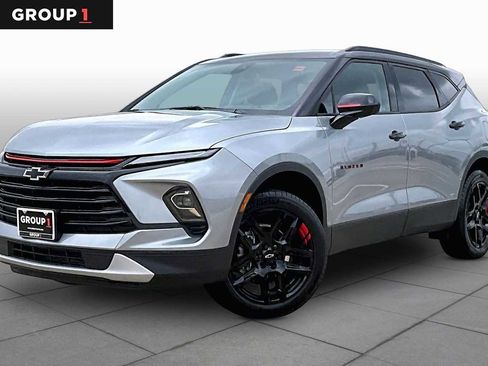 Used 2024 Chevrolet Blazer LT w/ Redline Edition FWD image 1