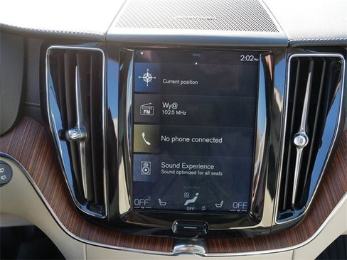 Used 2019 Volvo XC60 T5 Inscription w/ Protection Package Premier image 28