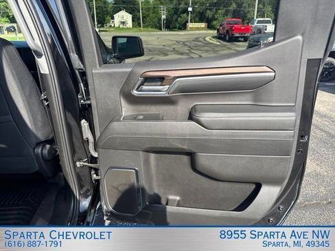 Used 2023 Chevrolet Silverado 1500 LT AWD/4WD image 30