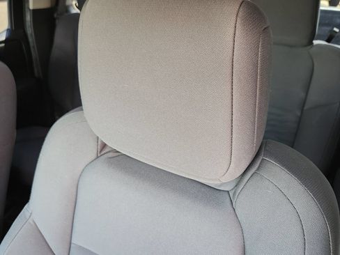 Used 2022 Nissan Frontier S w/ Technology Package RWD image 5