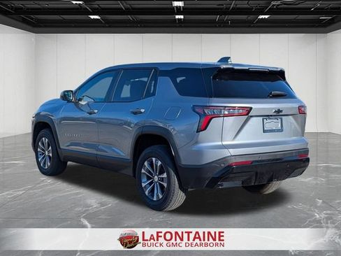 Used 2026 Chevrolet Equinox LT FWD image 3
