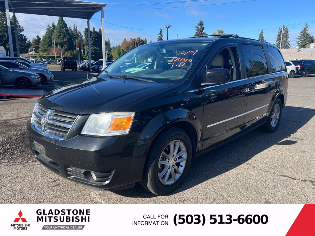 Used 2010 Dodge Grand Caravan SXT FWD image 2