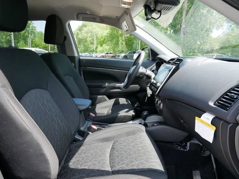 Used 2026 Mitsubishi Outlander Sport ES AWD/4WD image 8