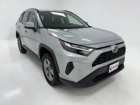 Used 2024 Toyota RAV4 XLE image 2