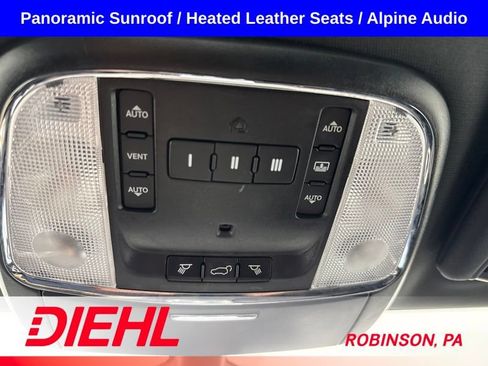 Used 2018 Jeep Grand Cherokee Limited AWD/4WD image 38