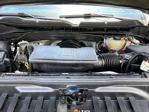 Used 2022 Chevrolet Silverado 1500 ZR2 w/ Technology Package image 28