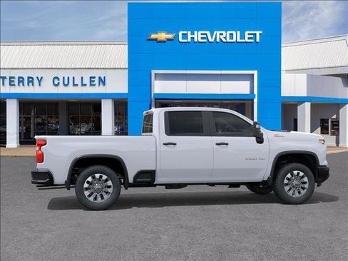 New 2026 Chevrolet Silverado 2500 Custom w/ Custom Value Package AWD/4WD image 5