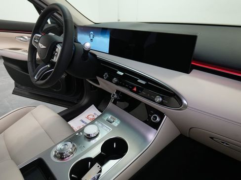 New 2026 Genesis GV70 2.5T Advanced image 30