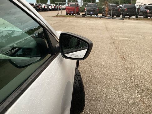 Used 2022 Ford Escape SE w/ Convenience Package image 21