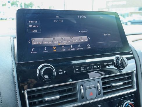 Used 2023 Nissan Armada SL image 5