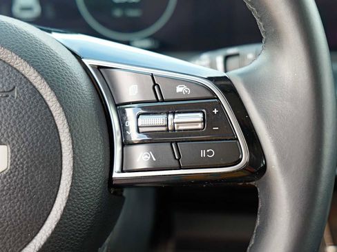 Certified 2024 Kia Seltos S image 12