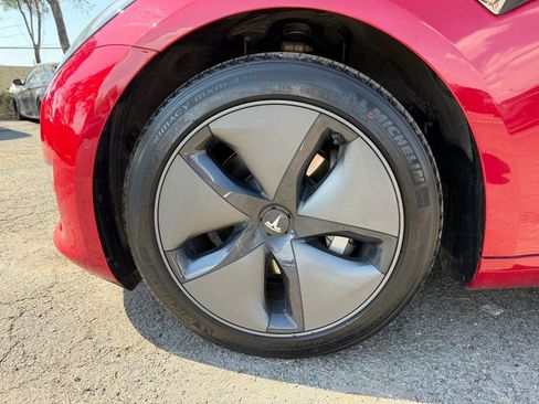 Used 2018 Tesla Model 3 Long Range image 8