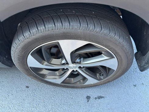 Used 2017 Hyundai Tucson Sport AWD/4WD image 8