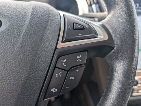 Used 2021 Ford Edge SEL w/ Convenience Package AWD/4WD image 16