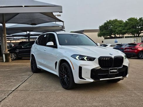 Used 2026 BMW X5 xDrive40i w/ M Sport Package AWD/4WD image 3