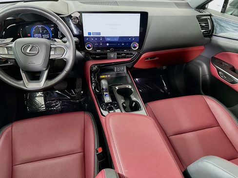Used 2025 Lexus NX 350h AWD w/ Premium Package image 25