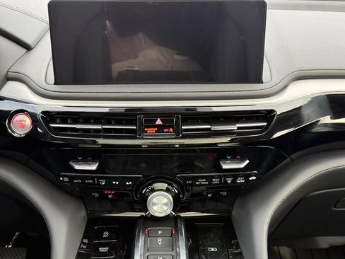 Certified 2026 Acura MDX SH-AWD w/ Technology Package image 10