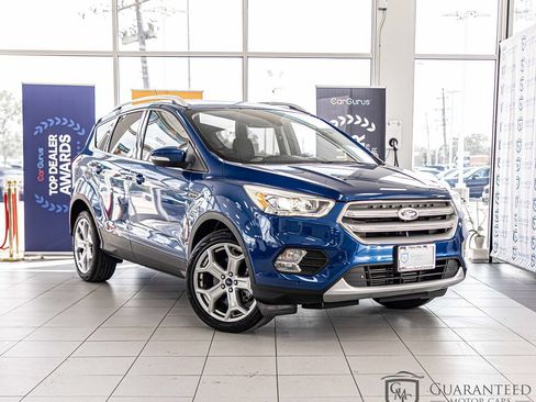 Used 2019 Ford Escape Titanium w/ U9j03 - Titanium Tow Package AWD/4WD image 3