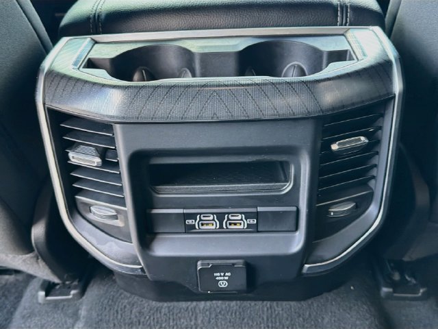 Used 2025 RAM 1500 Big Horn AWD/4WD image 27