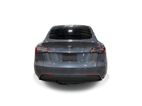 Certified 2023 Tesla Model Y Long Range AWD/4WD image 5