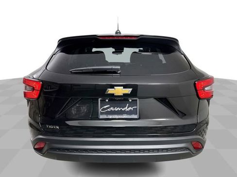 New 2026 Chevrolet Trax LS FWD image 8
