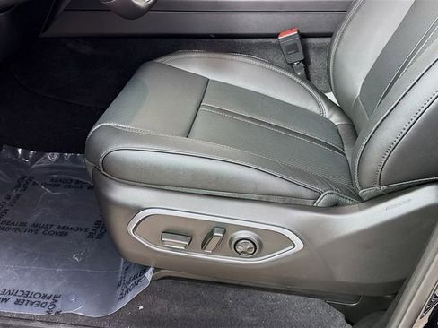 New 2026 Jeep Grand Wagoneer L 4WD image 20