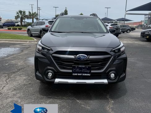 Certified 2025 Subaru Outback Limited AWD/4WD image 2