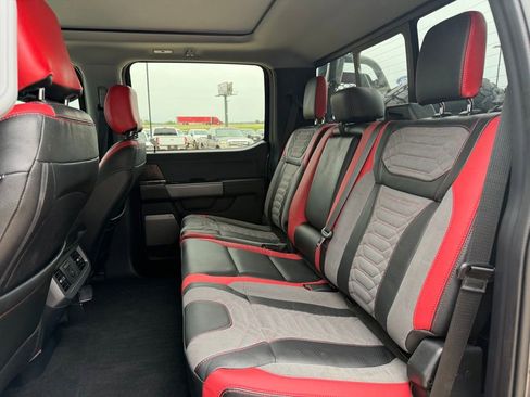 Used 2023 Ford F250 Lariat w/ Lariat Ultimate Package AWD/4WD image 17
