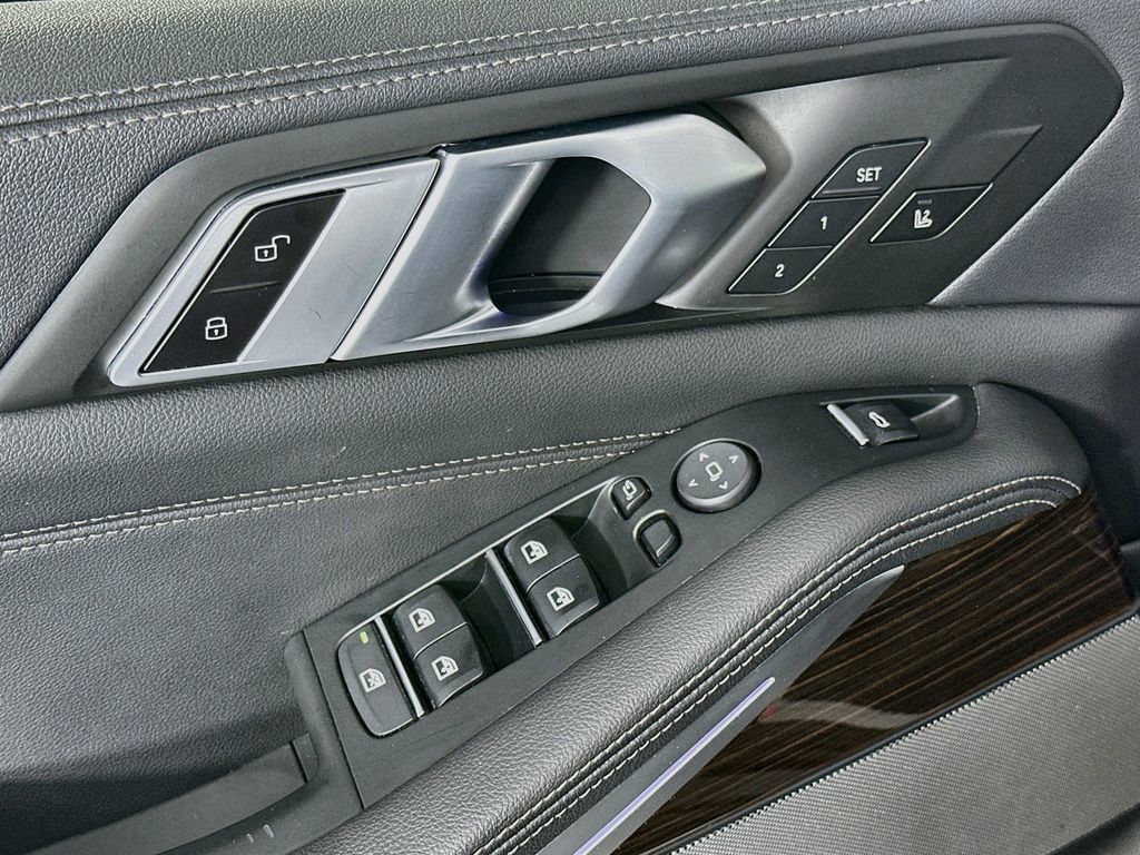 Used 2021 BMW X5 xDrive40i w/ Premium Package AWD/4WD image 24