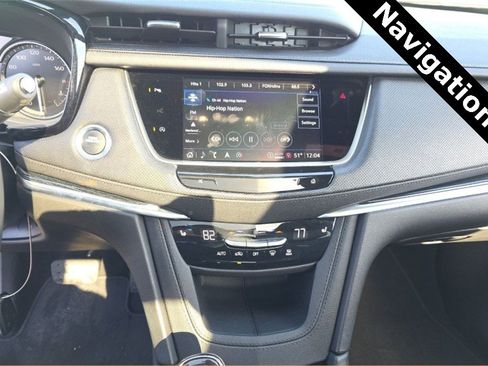 Used 2025 Cadillac XT5 Premium Luxury image 9