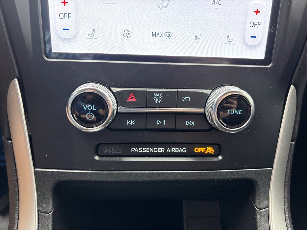 Used 2024 Ford Edge SEL AWD/4WD image 42