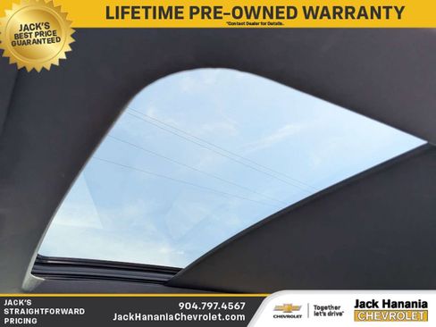 Used 2025 Cadillac XT4 Sport FWD image 18