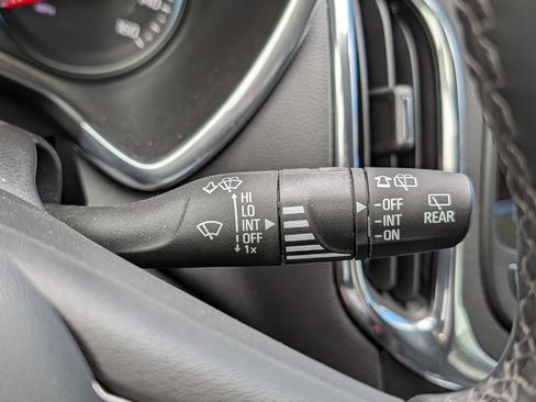 Used 2023 Chevrolet Equinox LT AWD/4WD image 22