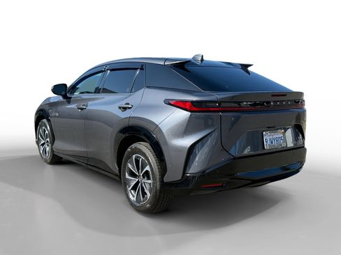 Used 2023 Lexus RZ 450e Premium image 3