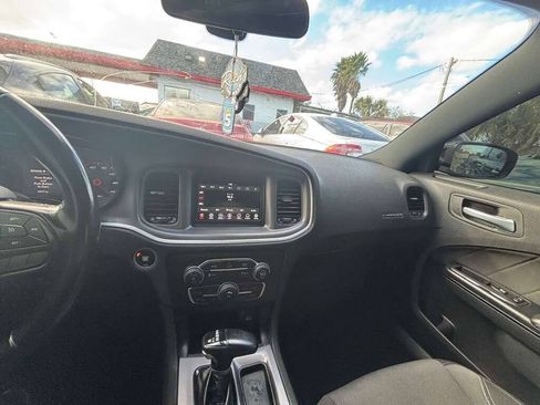 Used 2022 Dodge Charger SXT w/ Blacktop Package RWD image 4