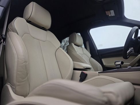 Used 2023 Audi Q5 2.0T Prestige image 27