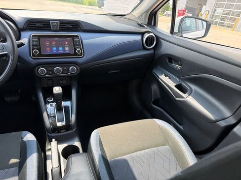 Used 2024 Nissan Versa SV FWD image 19