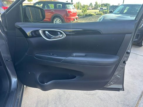Used 2017 Nissan Sentra S FWD image 14