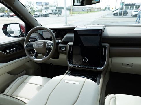 New 2026 GMC Yukon XL Denali w/ Sun & Power Step Package AWD/4WD image 32