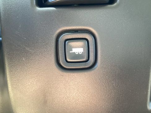 New 2026 Chevrolet Express 2500 w/ Driver Convenience Package RWD image 28