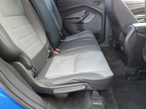 Used 2017 Ford Escape S image 11