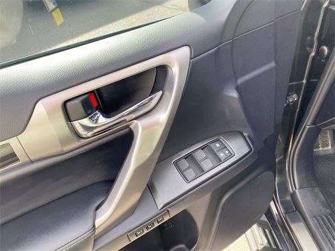 Used 2023 Lexus GX 460 Luxury w/ Sport Design Package image 13