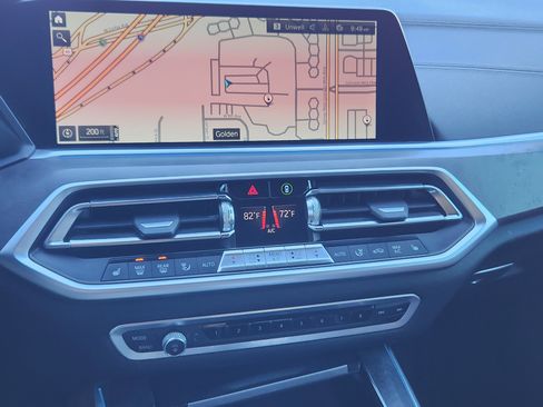 Used 2022 BMW X5 xDrive45e w/ M Sport Package image 10