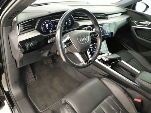 Used 2023 Audi e-tron Chronos w/ Chronos Package image 15
