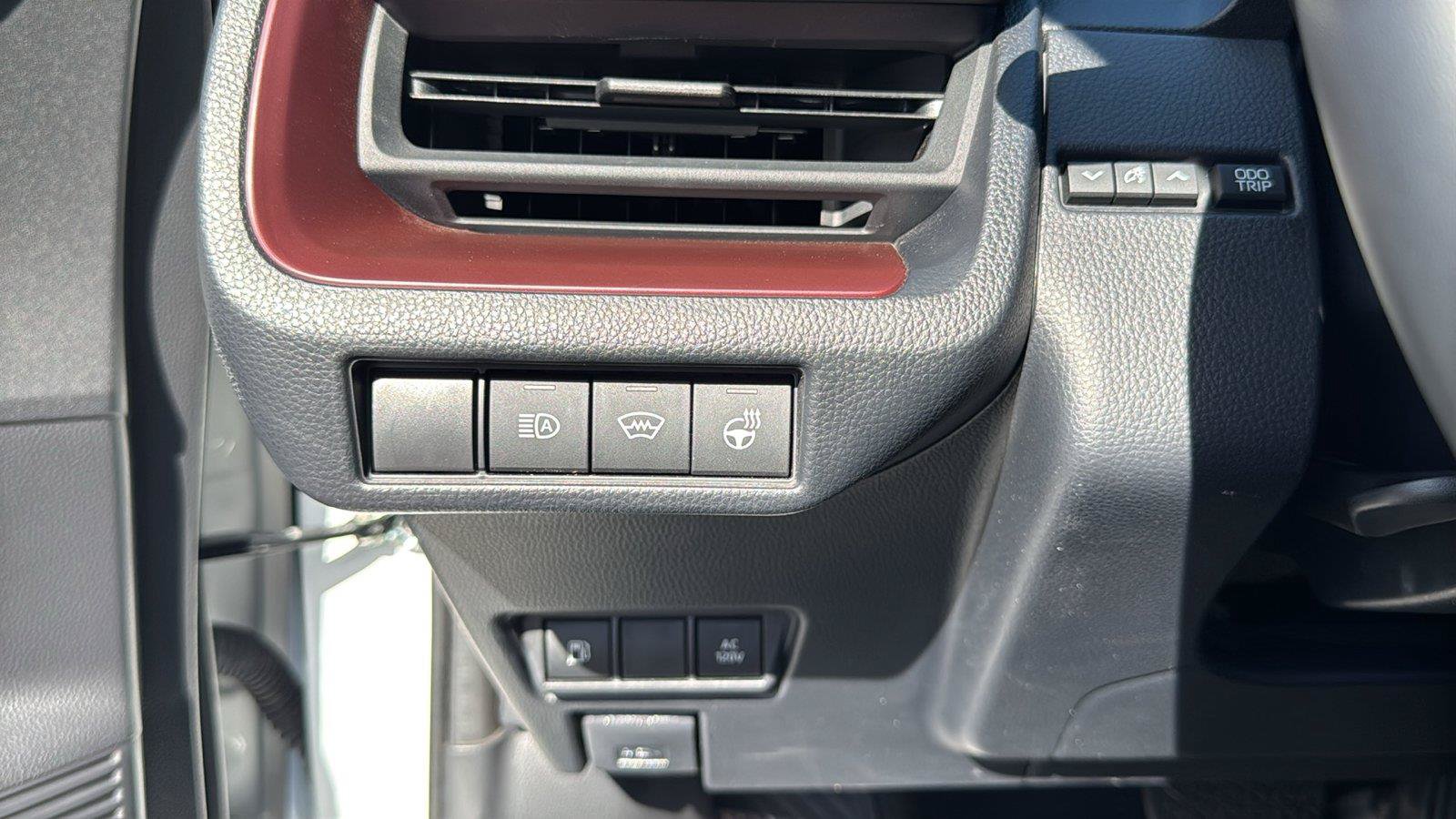 Certified 2026 Toyota Prius Plug-In Hybrid FWD image 14